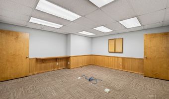 975 5th St, Elko, NV 89801