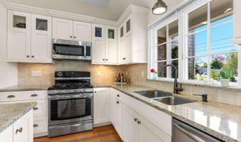 110 Commerce Rd, Barnstable, MA 02630