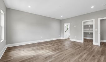 735 N GEORGE MASON Dr, Arlington, VA 22203