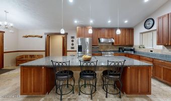 10570 E FAR CRY Rd, Athol, ID 83801