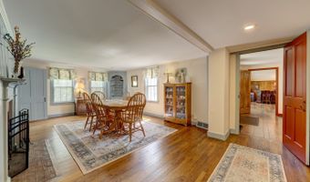 121 Sunset Ln, Berlin, CT 06037