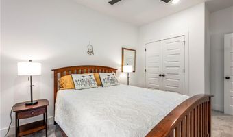 6 Shetland Dr, Bella Vista, AR 72715