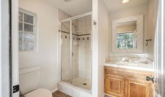 2039 E Mission Rd, Fallbrook, CA 92028