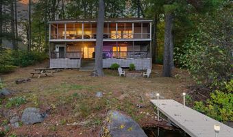 543 Long Shores Dr, Barrington, NH 03825