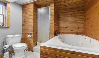 9749 48th Ave, Allendale, MI 49401