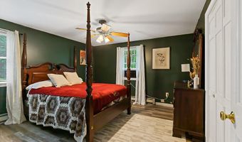 279 Dunn Rd, Belgrade, ME 04917
