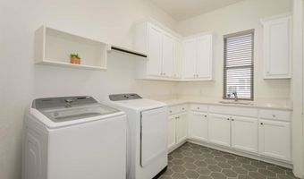 1040 Sugar Bars Dr, Lucas, TX 75002