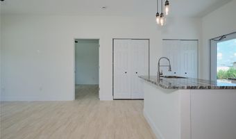 23031 Roundtree Ave, Alva, FL 33920