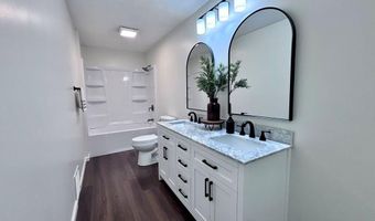 1120 16th St, Aurora, NE 68818