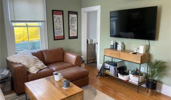 35 Elm St B, Newport, RI 02840