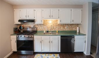 2220 Elm Trace St, Austintown, OH 44515