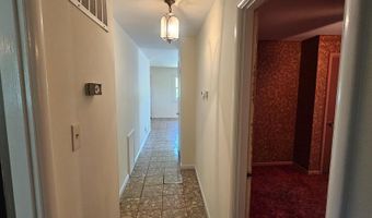 2711 GROVETON St, Alexandria, VA 22306