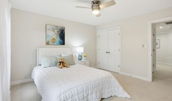 16502 HARBOUR TOWN Dr, Ashton, MD 20861