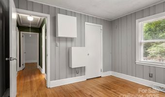 4132 Greenhaven Ln, Charlotte, NC 28205