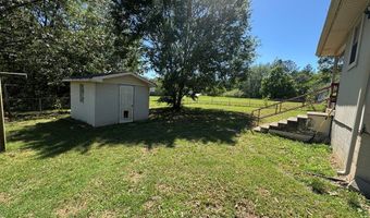 105 Able St, Big Sandy, TN 38221