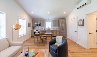 32 Exchange St 101, East Greenwich, RI 02818