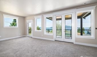 3706 W 3rd St, Anacortes, WA 98221