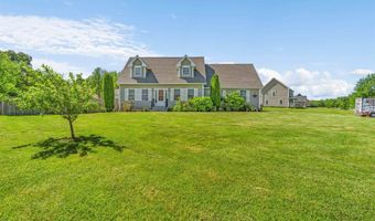174 Rolling Meadow Dr, Bangor, ME 04401