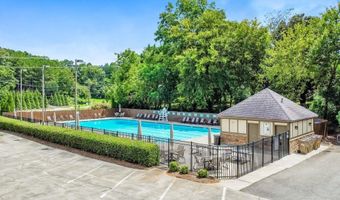 4929 Willow Creek Dr, Woodstock, GA 30188