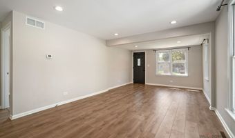 25176 W Linden Ln W, Antioch, IL 60002