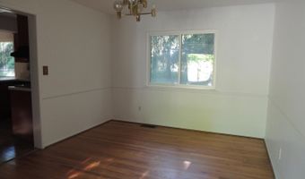 2098 Yorktown Dr, Ann Arbor, MI 48105