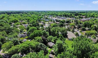 2727 Hampshire Rd, Ann Arbor, MI 48104