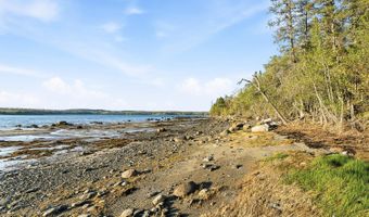 305 Bay View Dr, Bar Harbor, ME 04609