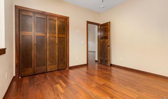 301 S Spring Pl, Brandon, SD 57005