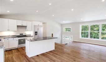 25 Walling Rd, Burrillville, RI 02830