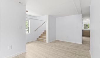 235 Main St, Cranston, RI 02921