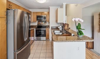 545 Mananai Pl 28R, Honolulu, HI 96818