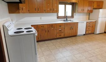 81 S Main St, Athens, ME 04912
