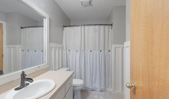 741 Morrison Ave S, Annandale, MN 55302