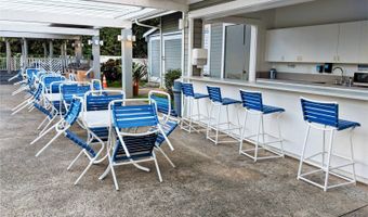 373 Mananai Pl 44T, Honolulu, HI 96818