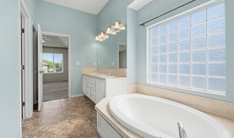 606 E Woodstone Ct, Andover, KS 67002