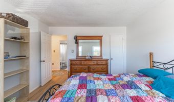 27 Gibraltar Ct, Barnegat, NJ 08005