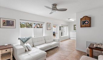 53 OCEANSIDE Dr, Atlantic Beach, FL 32233
