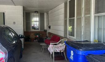 734 W BIRCHTREE Ln, Claymont, DE 19703