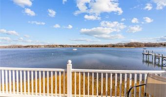 99 Smith St, Bristol, RI 02809