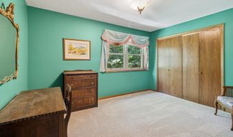 5007 Skycrest Dr, Ames, IA 50010
