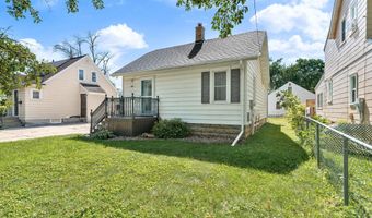909 11th St NW, Austin, MN 55912