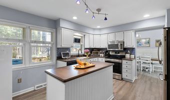 9 PATRIOT Dr, Dover, DE 19904
