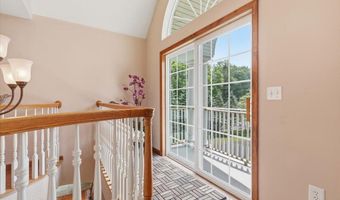 63 Fox Hill Rd, Albrightsville, PA 18210
