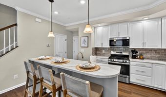 42227 PIEBALD Sq, Aldie, VA 20105