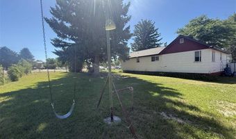 202 N Division St, Cowley, WY 82420