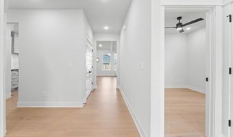 731 Dillon St, Bentonville, AR 72713