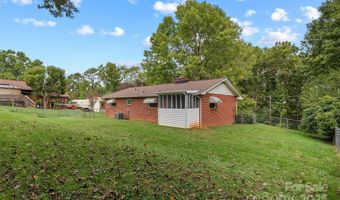 25 Baker Dr, Asheville, NC 28806