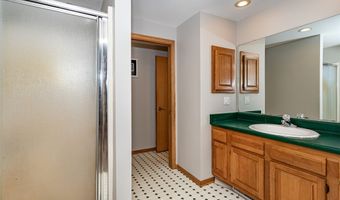 2005 N Dakota Ave, Ames, IA 50014