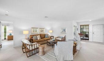 481 Forestview Dr, Atlantis, FL 33462