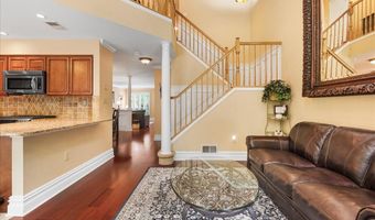 403 Timberbrooke Dr C, Bedminster, NJ 07921